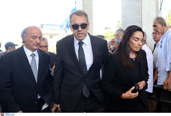 ΕΞΟΔΙΟΣ ΑΚΟΛΟΥΘΙΑ ΤΗΣ ΛΕΝΑΣ ΣΑΜΑΡΑ