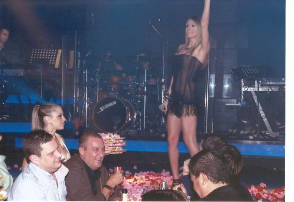 Που τον άφησε τον Ορέστη Τζιόβα μόνο του η Παπουτσάκη;