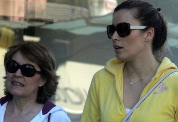 Οι Έλληνες celebrities λένε χρόνια πολλά στις μητέρες τους! (φωτό)