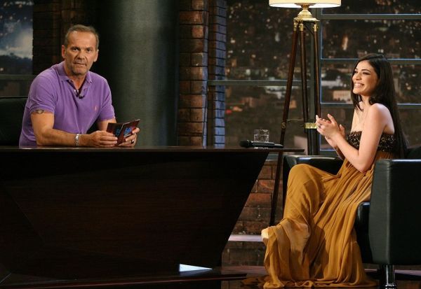 «Βράδυ»: Μαίρη Συνατσάκη, Ήβη Αδάμου, Νίκος Τσιλιπουνιδάκης στον Πέτρο Κωστόπουλο