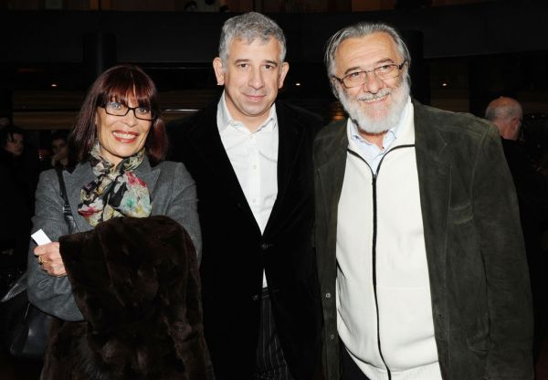 Οι... "επισκέπτες" του θεάτρου Δανδουλάκη 