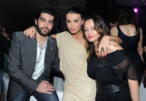 Πού διασκέδασαν χτες το βράδυ οι επώνυμοι;