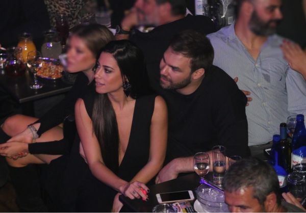 Μετά τις φήμες ήρθε και η επιβεβαίωση με την πρώτη δημόσια εμφάνιση σε νυχτερινό κέντρο της Αθήνας