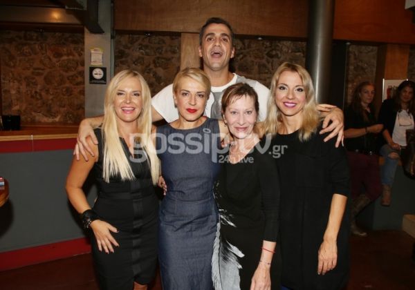 Λαμπερή πρεμιέρα στο Θέατρο Πειραιώς 131 για την παράσταση «Οι από πάνω»