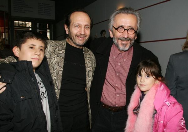 Επώνυμοι μπαμπάδες με τα παιδιά τους