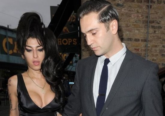 Κατηγορείται για βιασμό ο πρώην αρραβωνιαστικός τραγουδίστριας! Δείτε ποιος είναι!