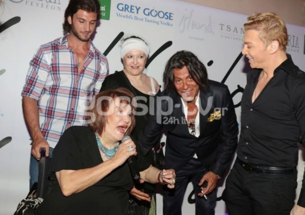 Η έκπληξη του Ψινάκη στην Μαίρη Χρονοπούλου για τα γενέθλιά της! (φωτό)