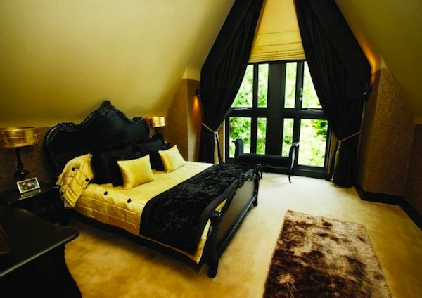 Καρέ καρέ το εκκεντρικό σπίτι του Stephen Ireland