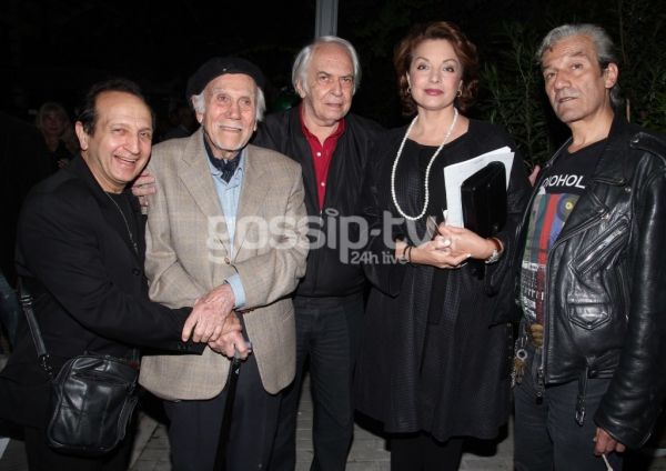 Ηθοποιοί διαβάζουν το Μονόγραμμα του Οδυσσέα Ελύτη 