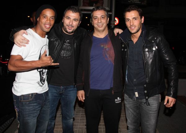 Όταν ο Ronaldihno παίρνει το μικρόφωνο