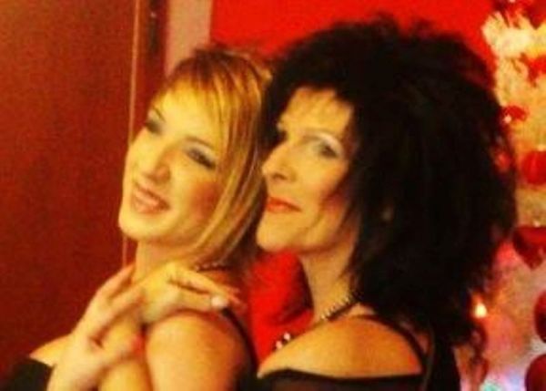 Ερασμία Μάνου: Στα χνάρια της μητέρας της, Σοφίας Βόσσου