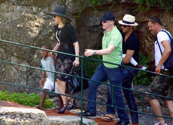 Οικογενειακές διακοπές για Madonna και Jesus