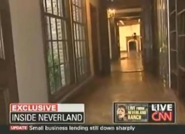 Το απίστευτο video με το “φάντασμα” στην Neverland