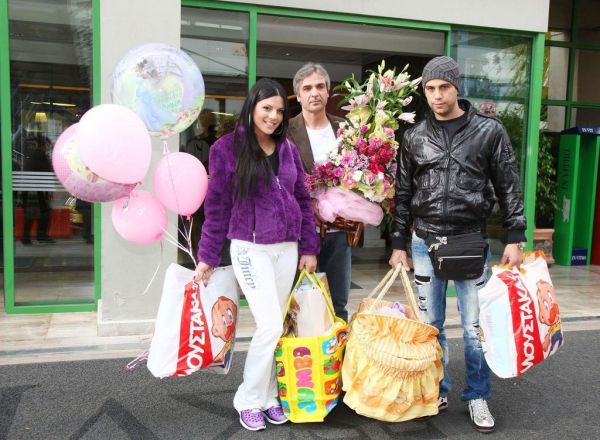 Βγήκε από το μαιευτήριο η Ελένη Ευαγγελάτου!