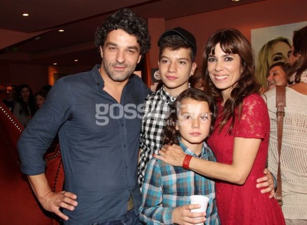 Αν και χωρισμένοι εδώ και χρόνια παραμένουν ευτυχισμένη οικογένεια!