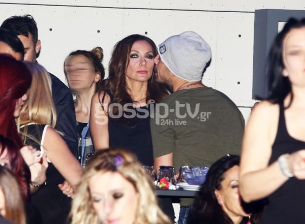 Τρυφερές αγκαλιές Βανδή-Ντέμη 