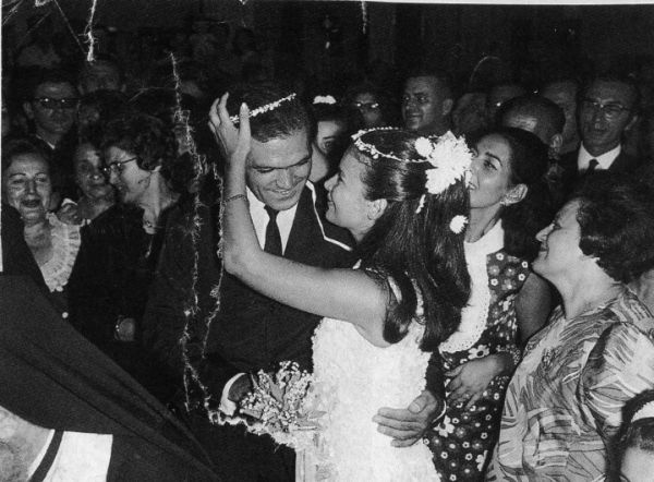 Τζένη Καρέζη: Οι άγνωστες φωτογραφίες της μεγάλης ηθοποιού