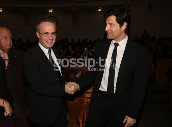 Σάκης Ρουβάς: Βραβεύτηκε από την Ένωση Επτανήσιων Ελλάδας ως διακεκριμένη προσωπικότητα