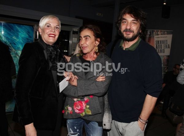  Λαμπερή πρεμιέρα με επώνυμους θεατρόφιλους και χαμόγελα επιτυχίας!