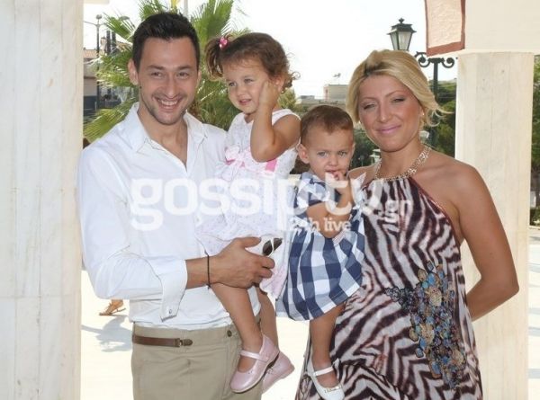 Η βάφτιση της δεύτερης κόρης του Πάνου Καλίδη (φωτό)