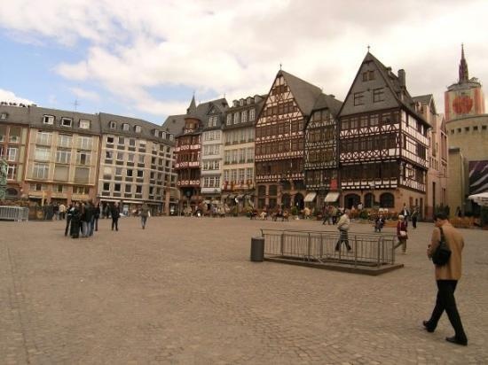 Με τον Κωνσταντίνο Αργυρό στη Φρανκφούρτη