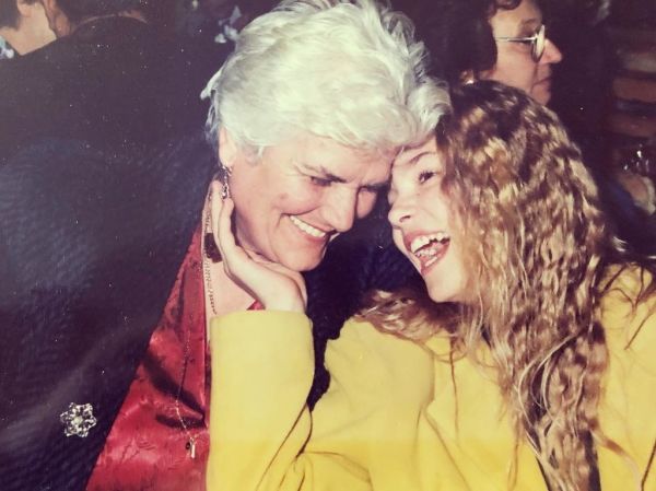 Συντετριμμένη η Βίκυ Καγιά: «Έφυγε» από τη ζωή αγαπημένο της πρόσωπο