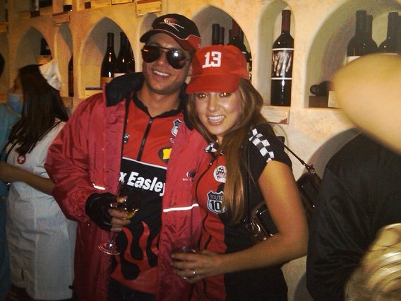 Με την βέρα στο χέρι η Καλομοίρα