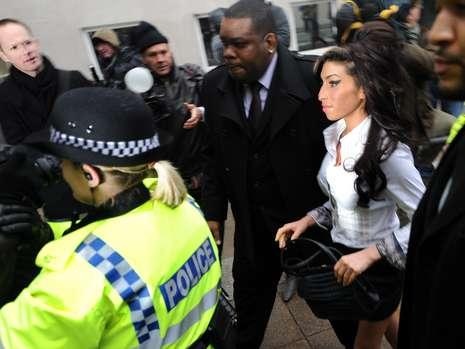 “Δηλώνω ένοχη” ..παραδέχτηκε η Amy Winehouse