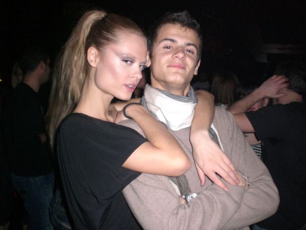 Next Top Model: Εντυπωσιακές παρουσίες και ηχηρές απουσίες στην επίδειξη του τελικού