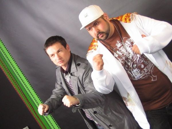 Σταύρος Νικολαΐδης: Τώρα και τραγουδιστής