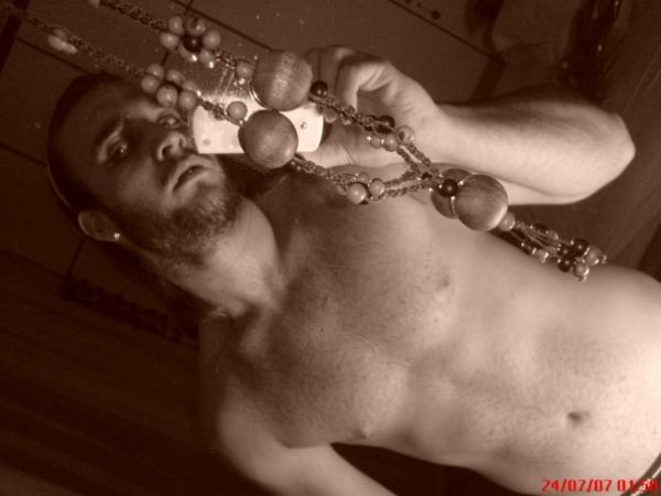 Ο Βασίλης Λογοθέτης του Greek Idol πιο sexy από ποτέ!