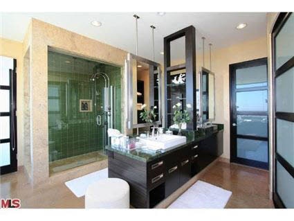 Ξανά προς πώληση το σπίτι του Πάρη Κασιδόκωστα στο Los Angeles