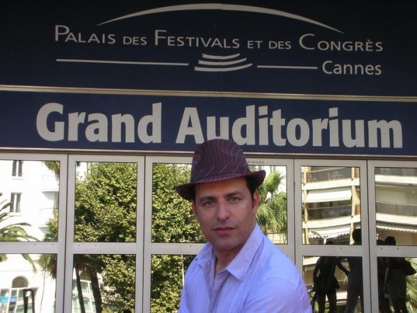 Στέλιος Καλαθάς: Διακοπές στην Γαλλική Ριβιέρα