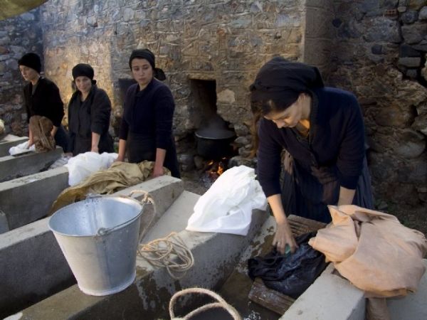 Κατερίνα Λέχου: «Το Νησί ήταν η πρώτη εξαιρετικά οργανωμένη σειρά που συμμετείχα»