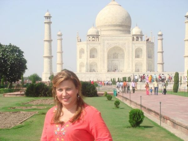 Οι ταξιδιωτικές περιπέτειες της Δέσποινας Μοιραράκη