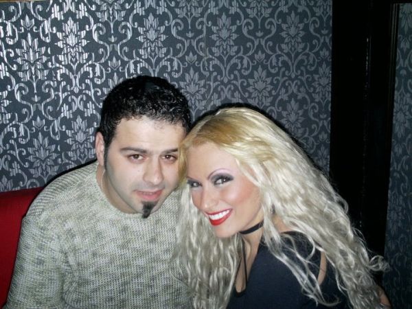 Γνωστός τραγουδιστής έκανε τατουάζ στο χέρι του… το Γωγουλίνι!