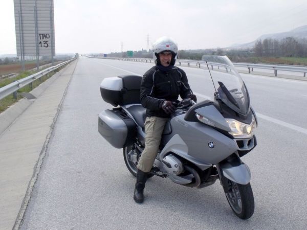 Ποιος είναι ο επώνυμος… easy rider της φωτογραφίας;