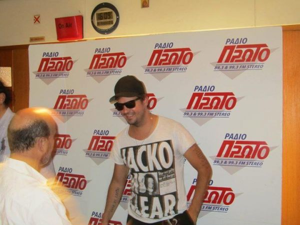 Αποθέωσαν τον Νίνο στην Κύπρο!