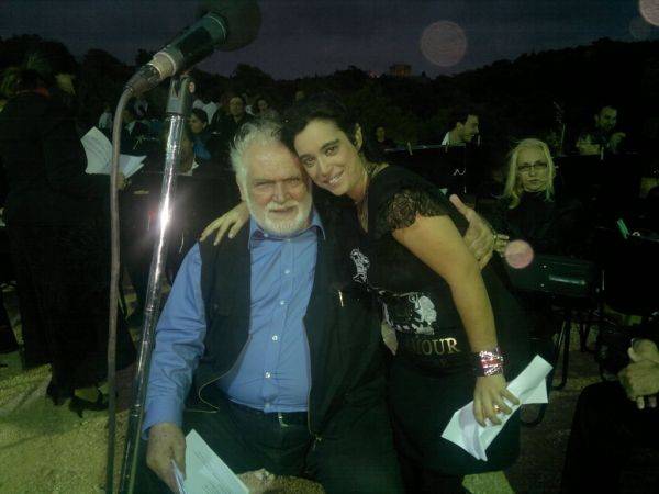 Ο Κώστας Καζάκος στην Πνύκα!