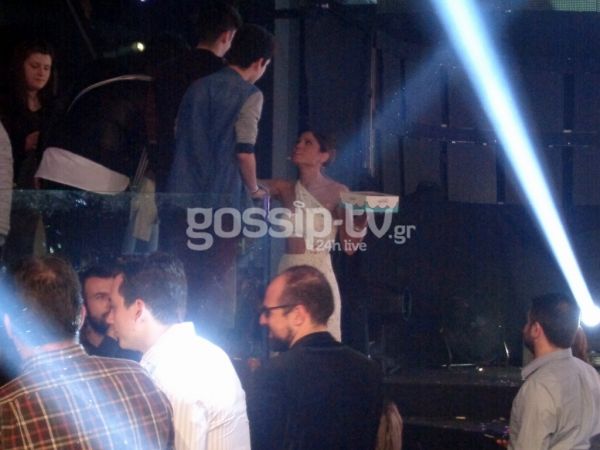 Eurovision 2015: Το λάθος με την Παπαρίζου, το λουράκι της Ντορέττας, τα γλυκά της Συνατσάκη και άλλα! 