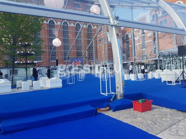 Eurovision 2018: To Blue Carpet opening και οι λαμπερές παρουσίες! 