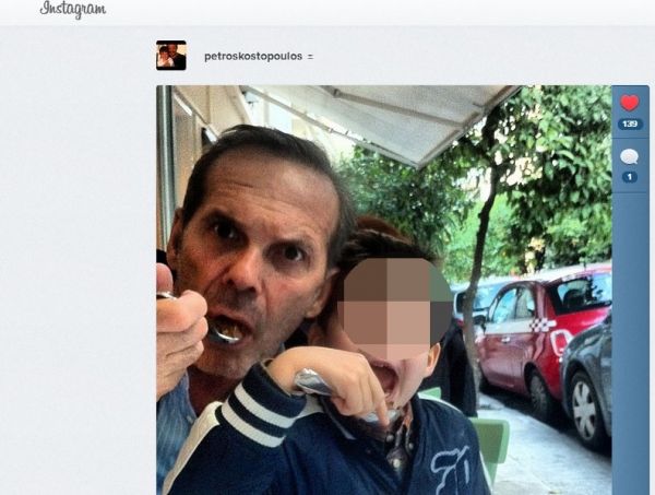 Πέτρος Κωστόπουλος: Βόλτα με τον γιο του!