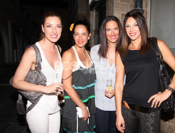 Η Άντζελα Ευριπίδη στέλνει τα… φιλιά της