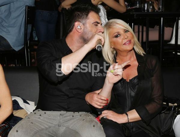 Τα έσπασε η Κορομηλά σε έξοδό της! (φωτό)