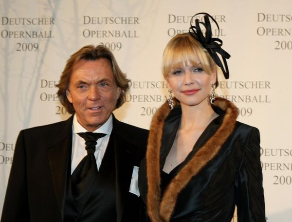 Γνωστός σχεδιαστής πέθανε στον καναπέ του σπιτιού του