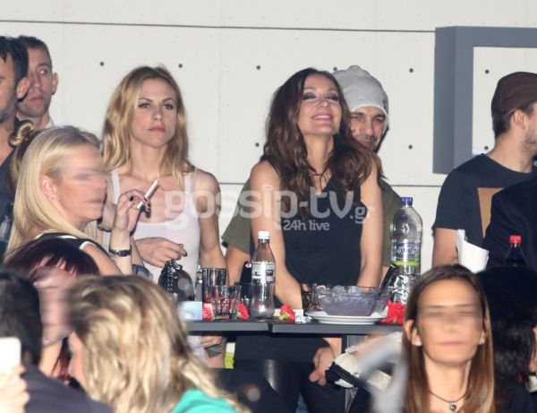 Τρυφερές αγκαλιές Βανδή-Ντέμη 