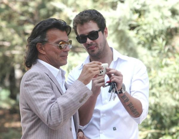 Το άλμπουμ της βάφτισης των διδύμων του Φοίβου