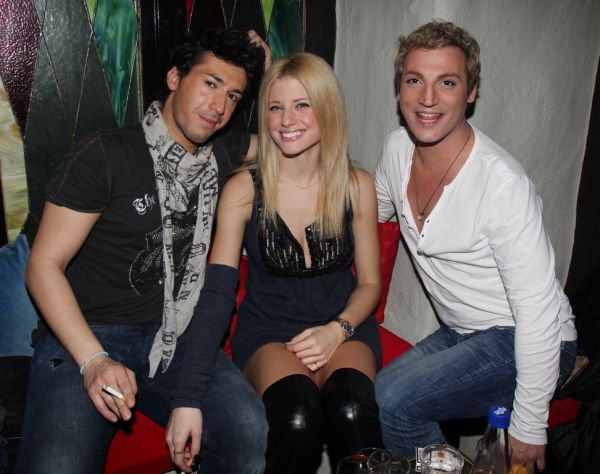 Κανείς δεν έλειψε από το party του Γιάννη Καζανίδη