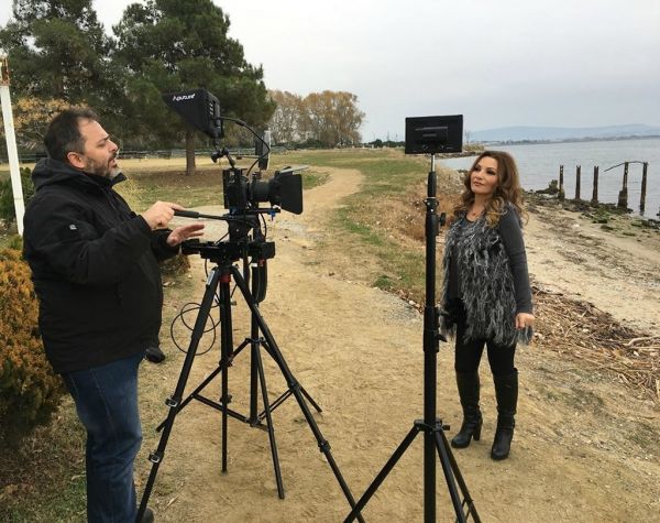 Πόπη Μαλλιωτάκη: Στα γυρίσματα του νέου της videoclip στη Θεσσαλονίκη (φωτο)