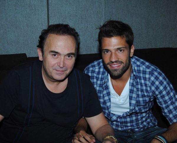 Διονύσης Μακρής: Άλλαξε λουκ και άφησε μουστάκι! 